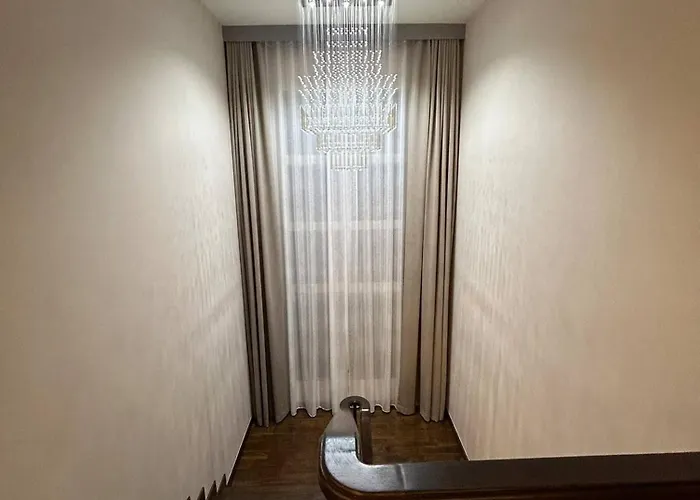 Luxury House Near Suvarnabhumi Airport *