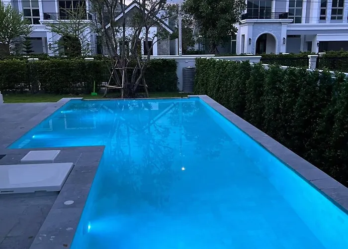 Luxury House Near Suvarnabhumi Airport Holiday home Bangkok