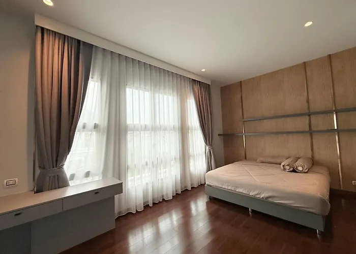 Luxury House Near Suvarnabhumi Airport Holiday home *