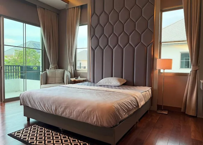 Luxury House Near Suvarnabhumi Airport