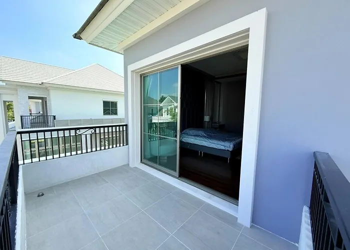 Luxury House Near Suvarnabhumi Airport Holiday home Bangkok