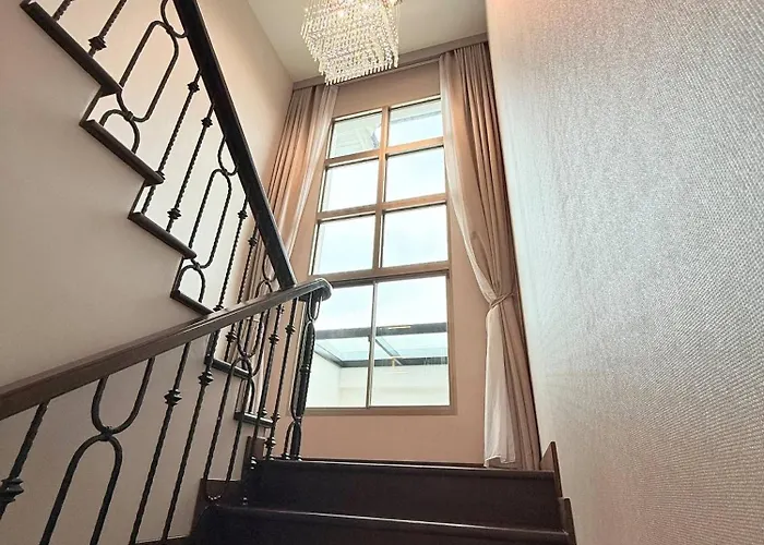 Luxury House Near Suvarnabhumi Airport Bangkok