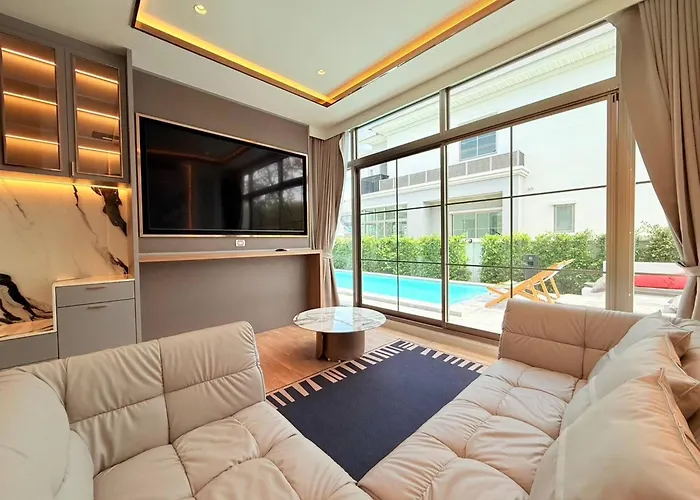 Luxury House Near Suvarnabhumi Airport Holiday home Bangkok