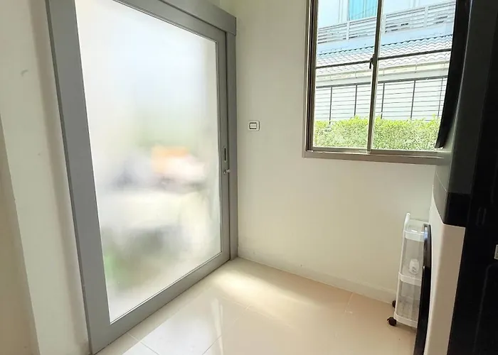 Luxury House Near Suvarnabhumi Airport Holiday home *